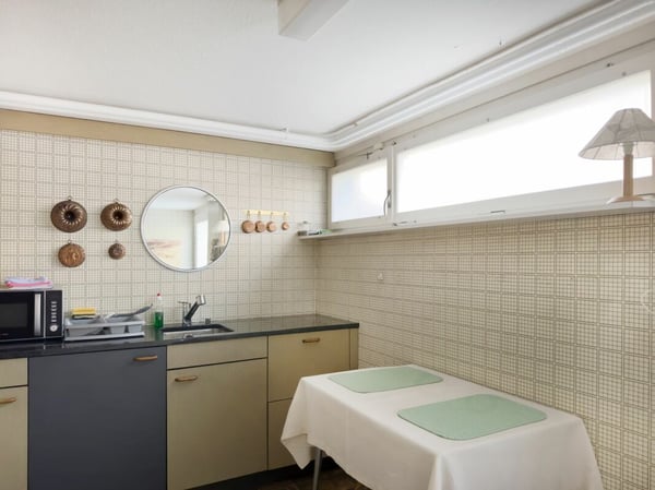 Freistehendes 7-Zimmer-Einfamilienhaus mit luxuriösem Wintergarten, schönem Umschwung und Aussenschwimmbad 30