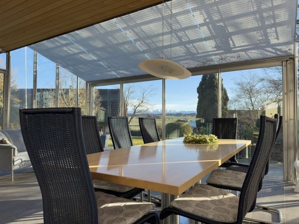 Freistehendes 7-Zimmer-Einfamilienhaus mit luxuriösem Wintergarten, schönem Umschwung und Aussenschwimmbad 7