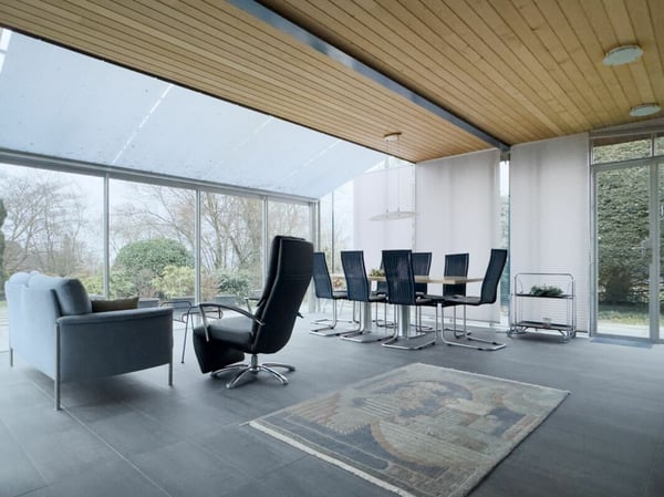 Freistehendes 7-Zimmer-Einfamilienhaus mit luxuriösem Wintergarten, schönem Umschwung und Aussenschwimmbad 18