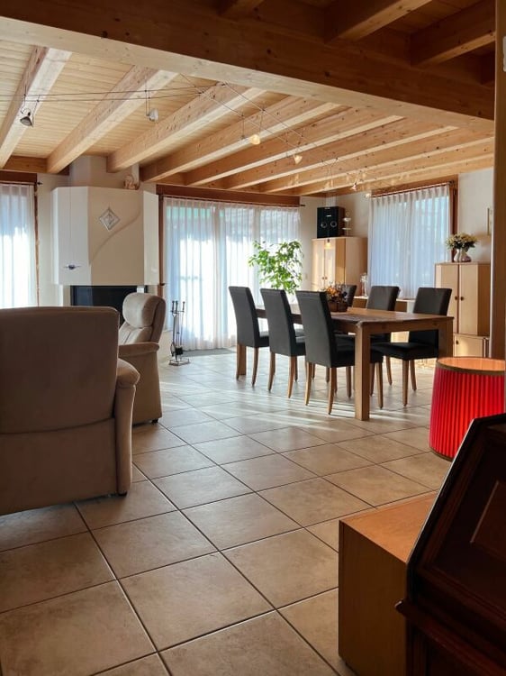 4.5-Zimmer-Doppeleinfamilienhaus an wunderbarer Wohnlage in Burgdorf 8