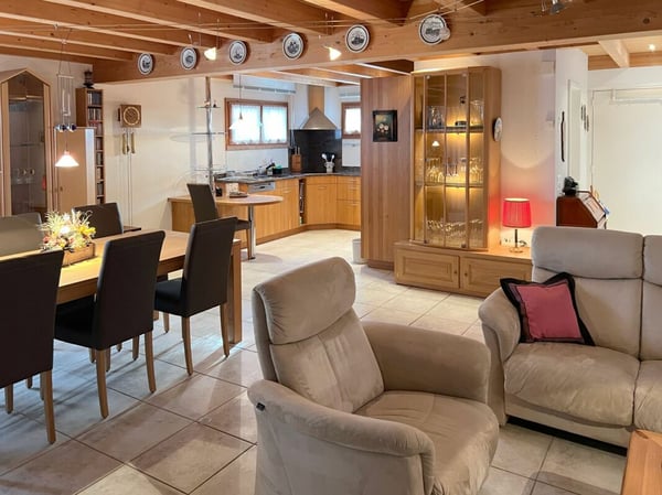 4.5-Zimmer-Doppeleinfamilienhaus an wunderbarer Wohnlage in Burgdorf 11