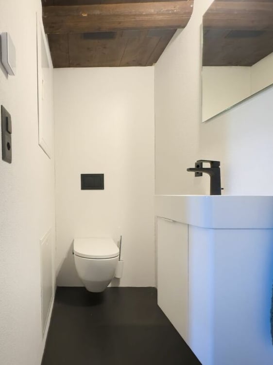 Modern ausgebaute 2.5-Zimmer-Duplexwohnung mit einzigartiger Wohnqualität, gemütlicher Loggia, Einstellhallenplatz und vielfältigen Annehmlichkeiten im Schlosspark 13