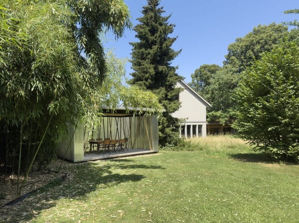 Modern ausgebaute 2.5-Zimmer-Duplexwohnung mit einzigartiger Wohnqualität, gemütlicher Loggia, Einstellhallenplatz und vielfältigen Annehmlichkeiten im Schlosspark 37