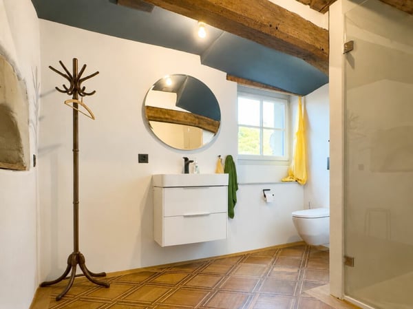 Modern ausgebaute 2.5-Zimmer-Duplexwohnung mit einzigartiger Wohnqualität, gemütlicher Loggia, Einstellhallenplatz und vielfältigen Annehmlichkeiten im Schlosspark 5