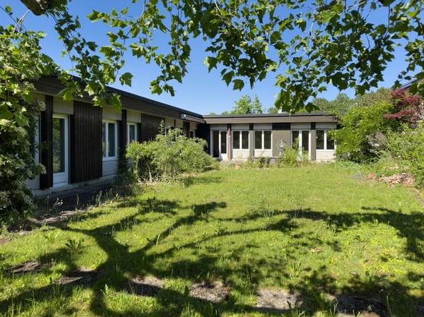 6.5-Zimmer-Einfamilienhaus im Bungalowstil mit grossem Garten und Einstellhallenplatz 18