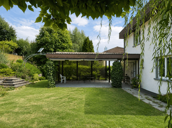 Freistehendes 6-Zimmer-Einfamilienhaus mit schöner Gartenanlage, Balkon, Garage und Vorplatz mit Parkplatzmöglichkeiten 25