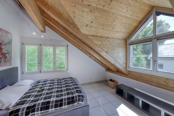 Familienfreundliches 5.5-Zimmer-Doppeleinfamilienhaus mit idyllischem Umschwung und Erweiterungspotenzial 7
