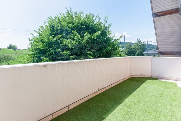 Offene 3.5-Zimmer-Dupplexwohnung mit sonnigem Balkon in Gasel 13