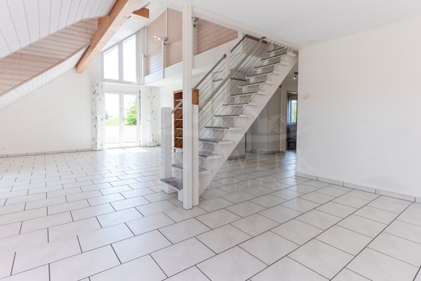 Offene 3.5-Zimmer-Dupplexwohnung mit sonnigem Balkon in Gasel 4
