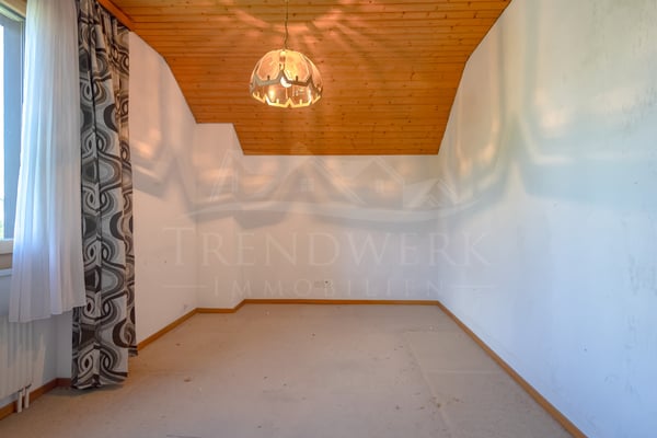 4-Zimmer-Doppeleinfamilienhaus mit sonnigem Garten und Garage in Worb 6