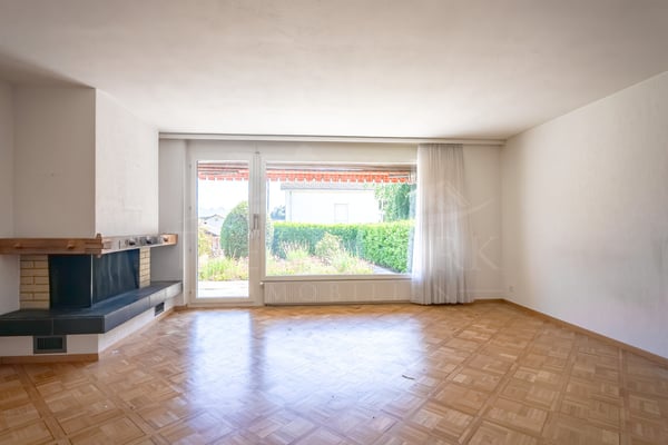 4-Zimmer-Doppeleinfamilienhaus mit sonnigem Garten und Garage in Worb 2