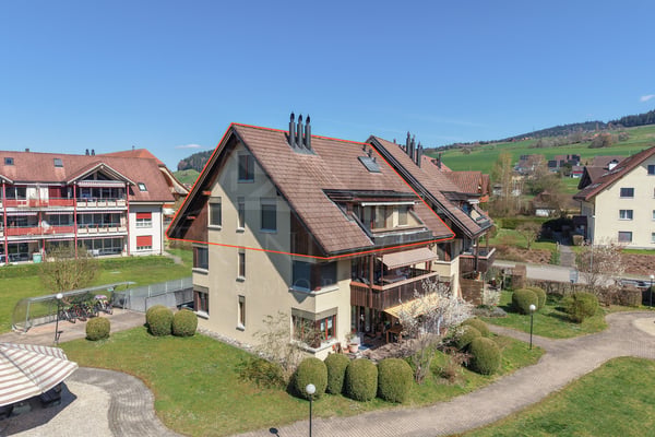 Helle 5.5-Zimmer-Maisonette-Wohnung mit Alpenblick in Freimettigen 1