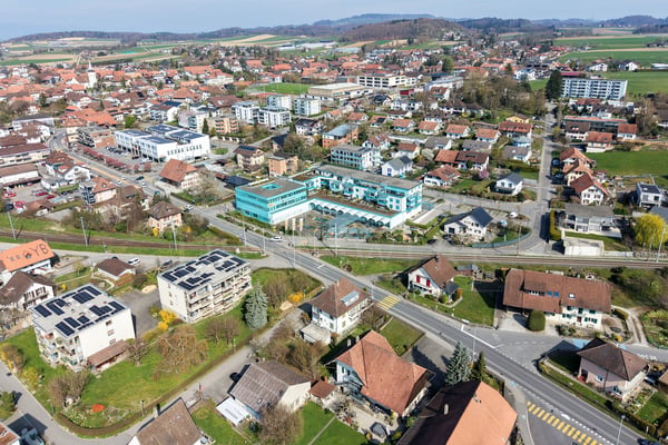 Zentrale 4½-Zimmer-Wohnung mit Eigentumsstandard in Kerzers 2