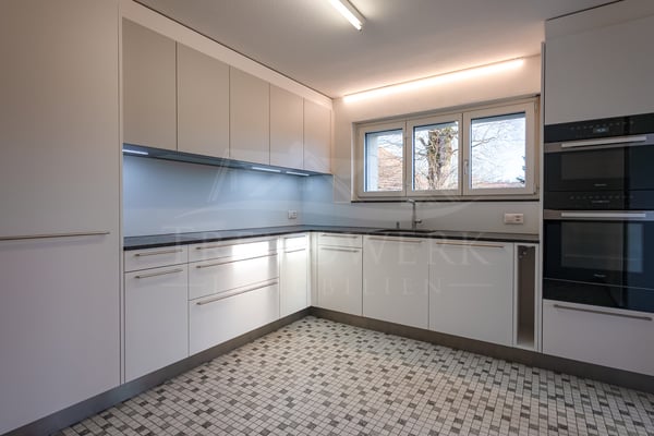 Ruhig gelegenes und helles 6-Zimmer-Einfamilienhaus in Ueberstorf 4