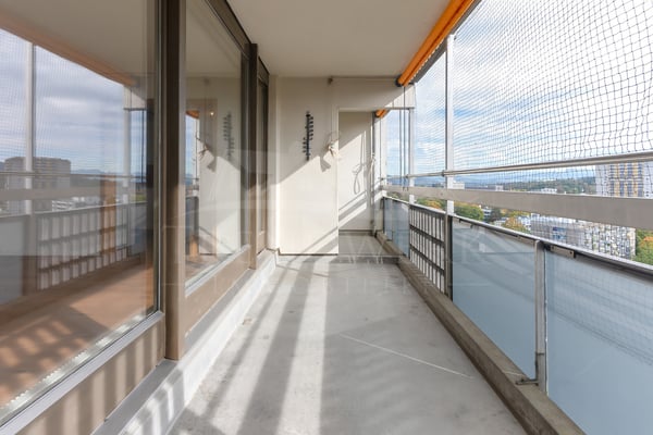 4.5-Zimmer-Eigentumswohnung mit wunderbarer Weitsicht in Bümpliz 10