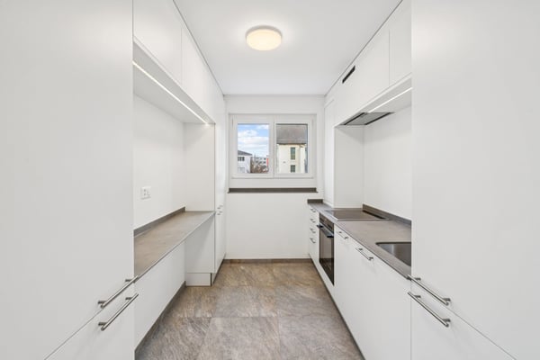 Wohnen auf höchstem Niveau Traumhafte 4.5-Zimmer-Maisonette nach Totalsanierung 10