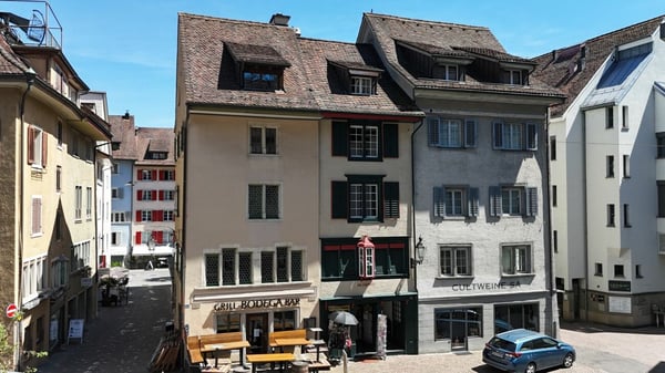 ALTSTADTHAUS MIT GESCHICHTE, CHARAKTER UND CHANCEN 15