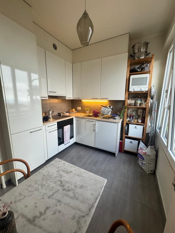 Bel appartement de 2.5 pièces au dernier étage à Lausanne avec vue 4