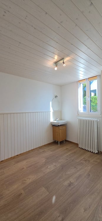 A LOUER! Bel appartement de 1 pièces plus chambre indépendante 3