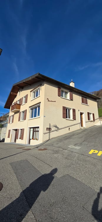 A LOUER! Bel appartement de 1 pièces plus chambre indépendante 9