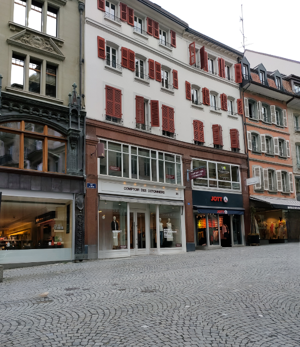 Local commercial de 84m2 avec vitrine au coeur de Lausanne 4