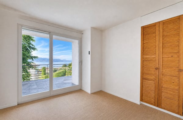 Rare villa jumelle avec vue imprenable sur le lac, au cœur d'un quartier résidentiel 10