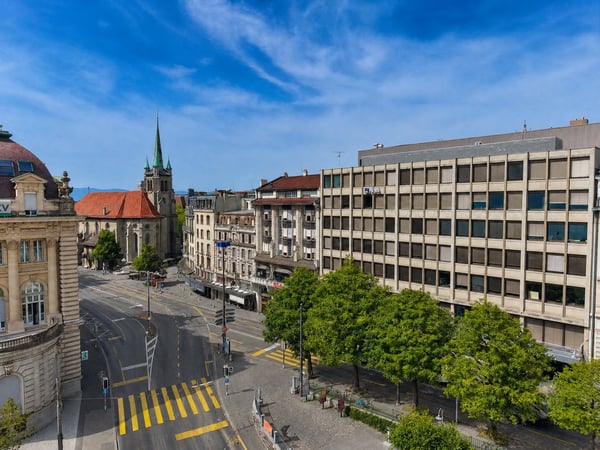 Local commercial de 88 m2 - Place Saint-François, Lausanne 1