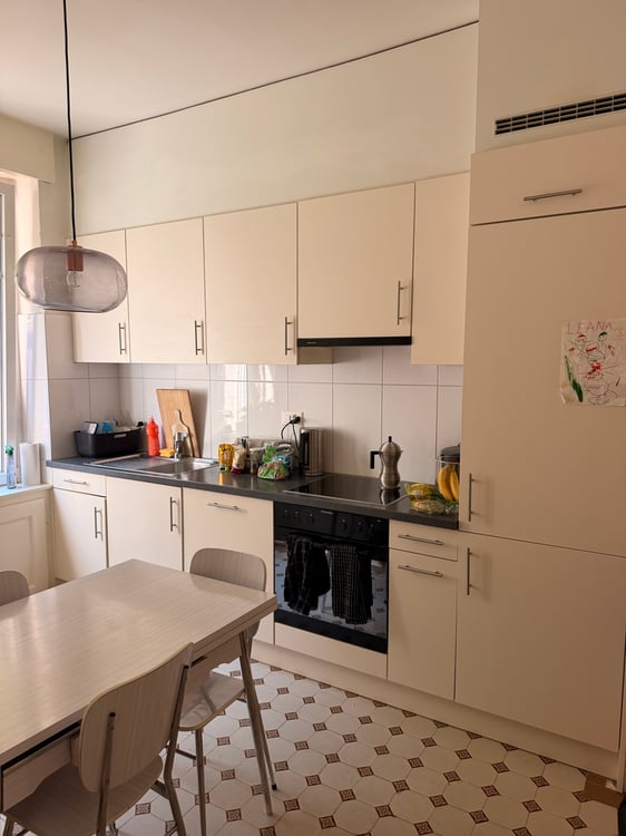 Magnifique appartement traversant de 3,5 pièces, à proximité du centre 2