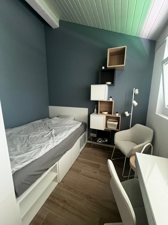 À LOUER ! Superbes chambres individuelles meublées à SAINTE-CROIX 10
