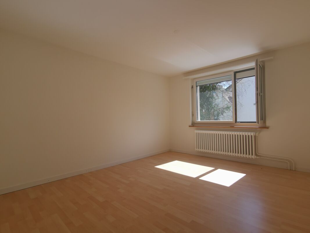 Quiet apartment with large balcony