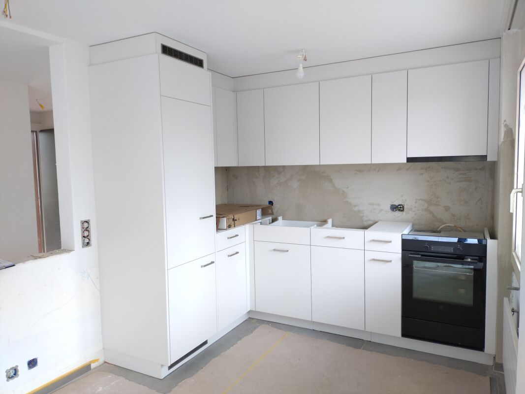 Attic apartment with roof terrace newly renovated