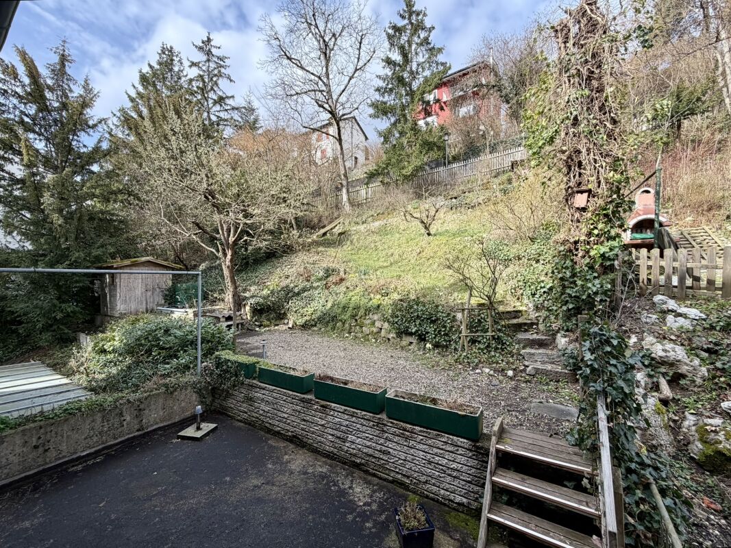 Maison à plusieurs familles avec potentiel de développement