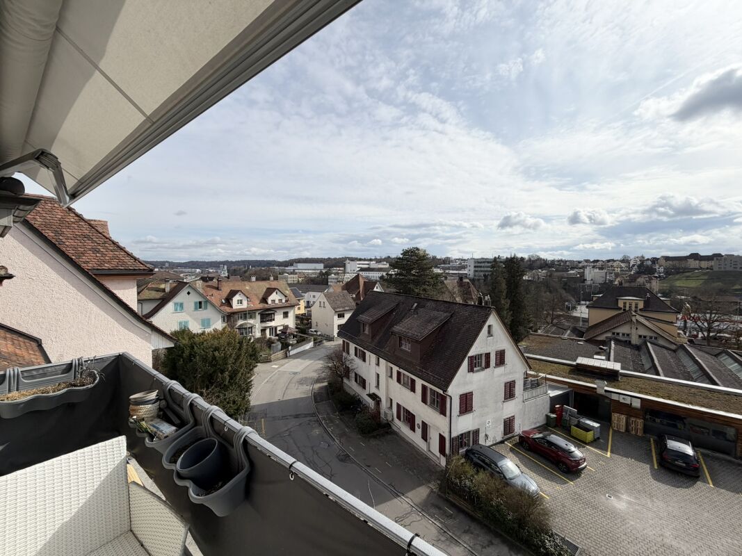 Maison à plusieurs familles avec potentiel de développement