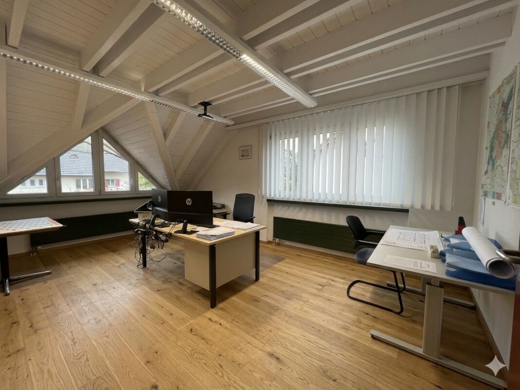 Espace de bureau spacieux dans un emplacement idéal à Herblingen, 319 m²