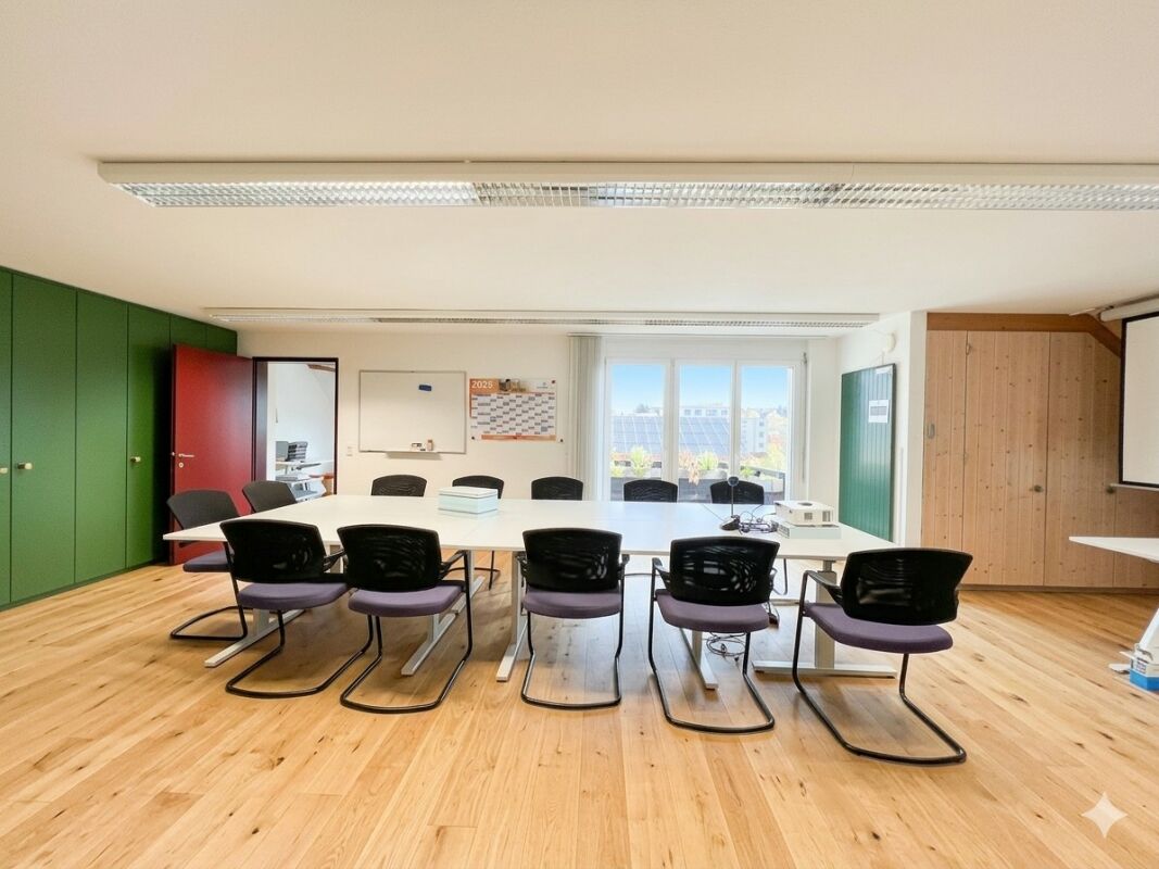 Espace de bureau spacieux dans un emplacement idéal à Herblingen, 319 m²