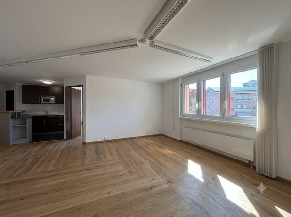 Grosszügige Bürofläche an Top-Lage in Herblingen, 319 m² 2