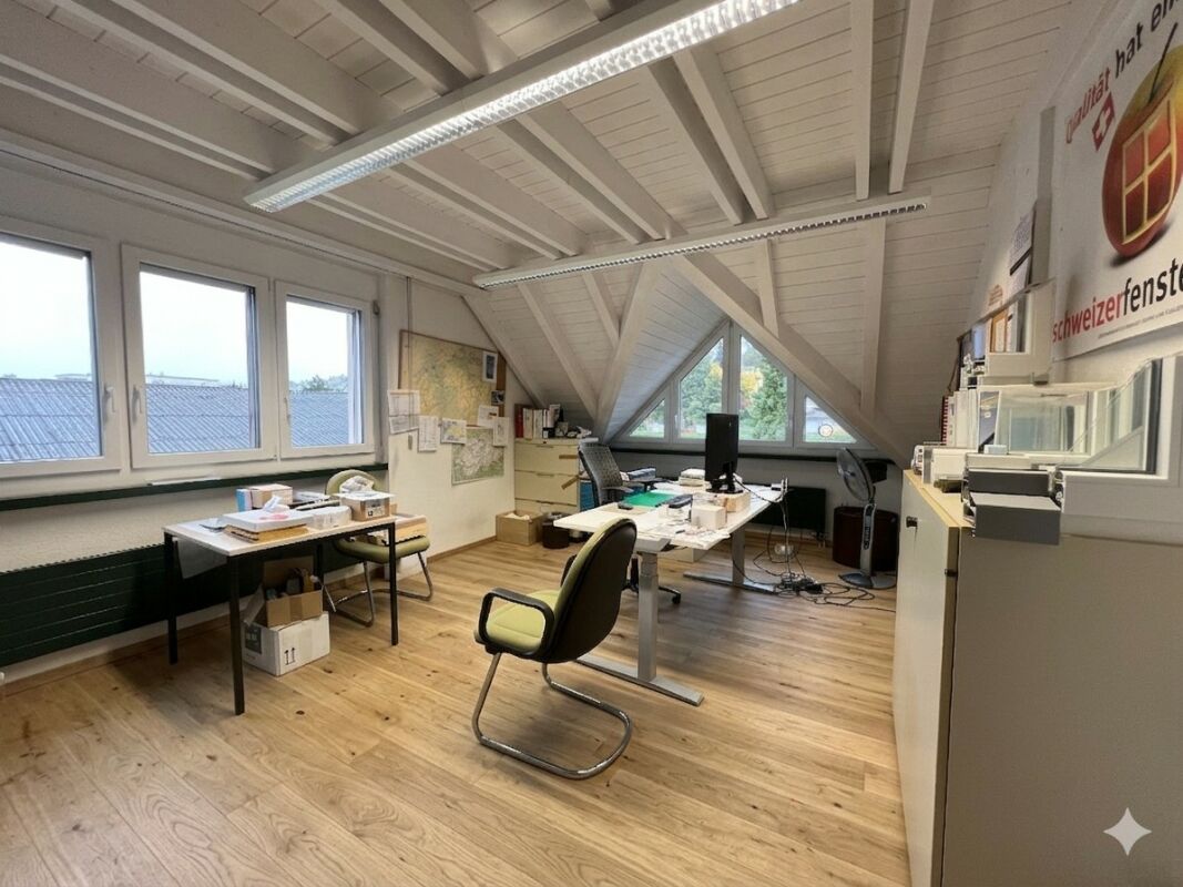 Espace de bureau spacieux dans un emplacement idéal à Herblingen, 319 m²