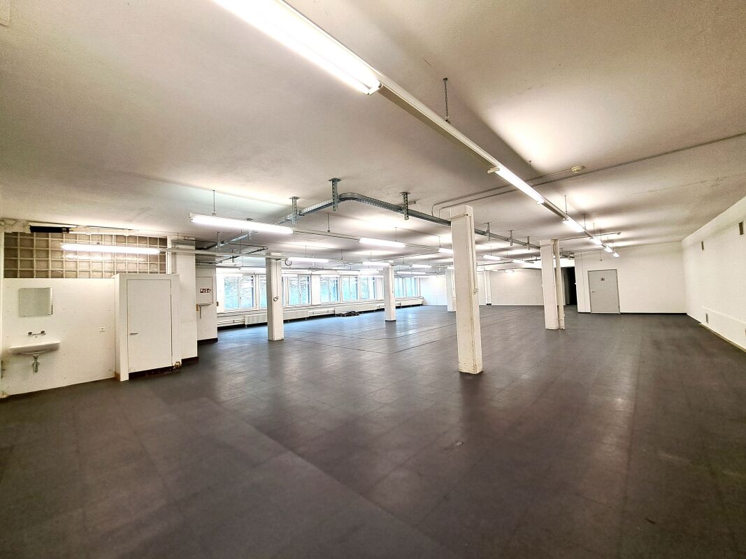 Emplacement idéal avec vue sur le Rhin dans le centre d'affaires Mühlenen