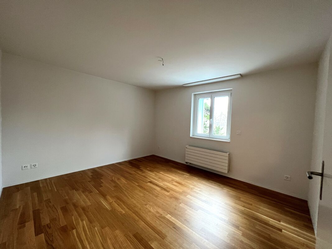 Modern wohnen  komfortabel und stilvoll mit grossem Balkon