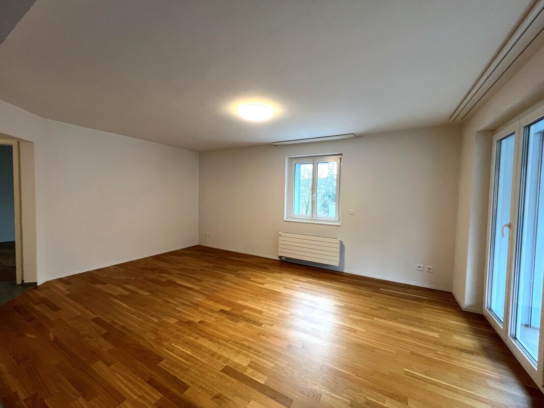 Modern wohnen  komfortabel und stilvoll mit grossem Balkon