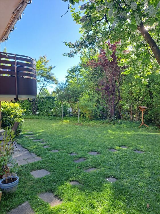 Stillvoll mit viel Charme, 2 Balkone und Mitbenutzung der Gartenfläche 11