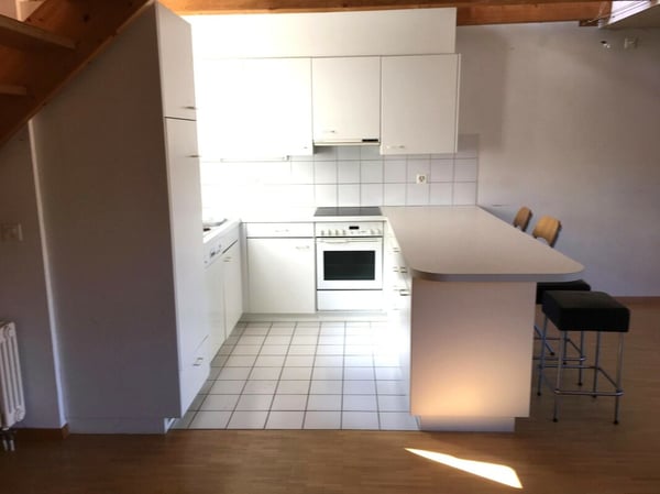 Charmante Maisonettewohnung mit Balkon und Cheminée 3