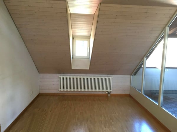Charmante Maisonettewohnung mit Balkon und Cheminée 5