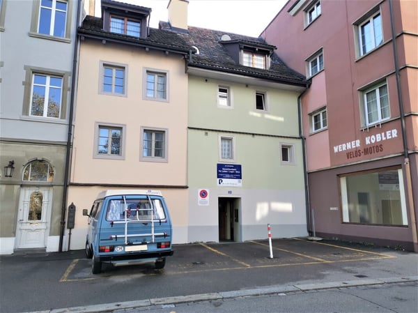 Heimelige Dachwohnung in der Stadt 1