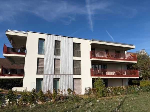Stilvolle Neubauwohnung mit Gartensitzplatz 1