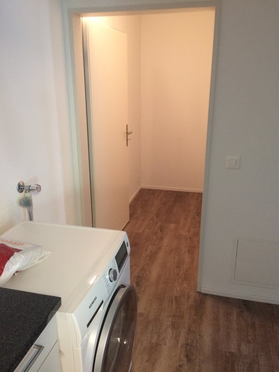 1 1/2 Zimmer-Wohnung im Parterre mit eigener Aussentüre und Garten 9