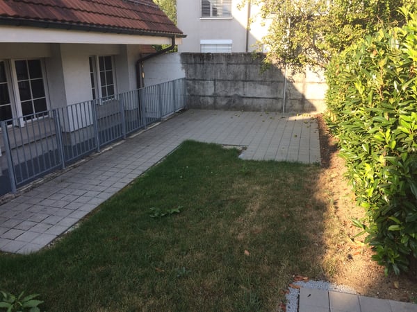 1 1/2 Zimmer-Wohnung im Parterre mit eigener Aussentüre und Garten 12