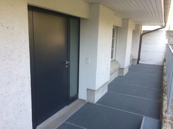 1 1/2 Zimmer-Wohnung im Parterre mit eigener Aussentüre und Garten 10