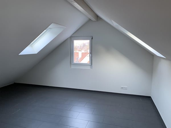 Ruhig gelegene 1.5-Zimmer-Maisonette-Wohnung in Bahnhof-Nähe 13