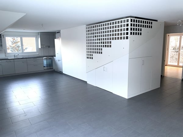 Ruhig gelegene 1.5-Zimmer-Maisonette-Wohnung in Bahnhof-Nähe 1